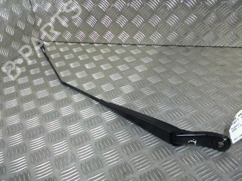 Used Front windshield wiper arm PEUGEOT 2008 I (CU_) 1.6 HDi (92 hp) 19984187