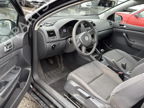 Moteur de trappe à carburant VW GOLF V (1K1) 1.9 TDI | BP30778002E18