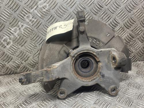 Used Right front steering knuckle Right front steering knuckle RENAULT CLIO V (B7_) 1.3 TCe 130 (B7MF) (131 hp) 32981196 32981196