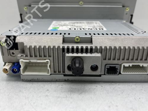 Radio RENAULT CLIO IV Grandtour (KH_) 1.5 dCi 90 (KHN3, KHN4) | BP24585238E6 