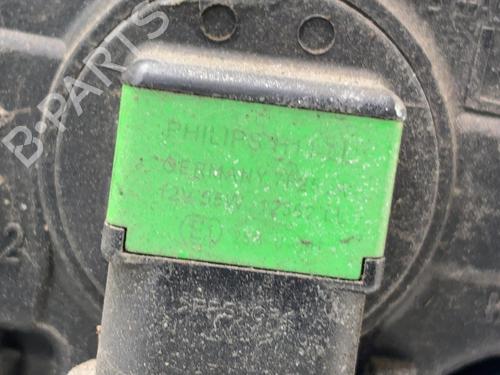 Used Right front fog light Right front fog light 39427119 39427119