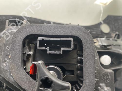 Used Right taillight Right taillight RENAULT TWINGO III (BCM_, BCA_) 1.0 SCe 70 (BCMB) (69 hp) 32710209 32710209