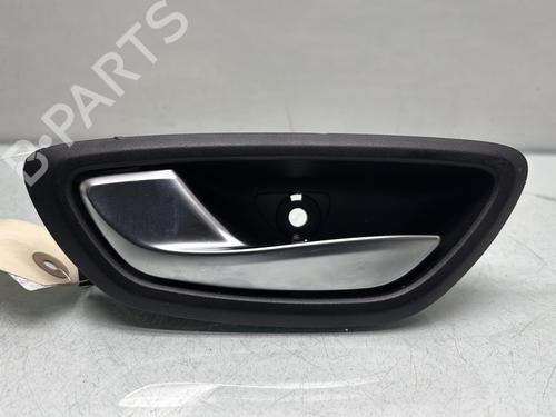 Maneta interior delantera izquierda RENAULT MEGANE IV Hatchback (B9A/M/N_) 1.2 TCe 130 (B9MR) (130 hp) 32214457