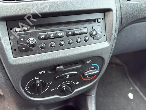 Front left door window PEUGEOT 206 Hatchback (2A/C) 1.1 i | BP29371885C18 