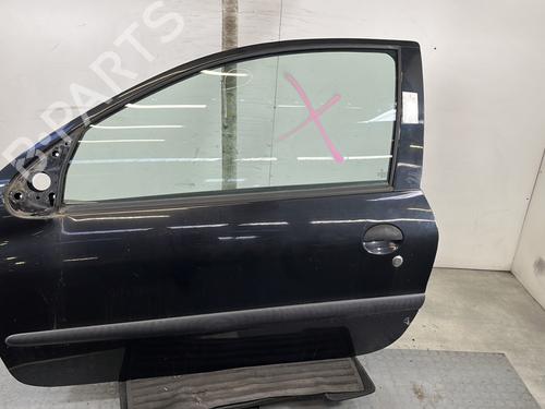 Dør venstre foran PEUGEOT 206 Hatchback (2A/C) 1.4 HDi eco 70 (68 hp) 30619030