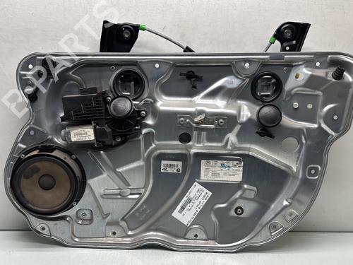 Rudehejsemekanisme Højre foran VW POLO IV (9N_, 9A_) 1.4 TDI (70 hp) 29507661