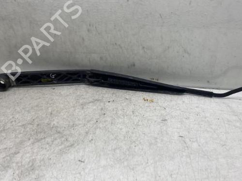 Used Front windshield wiper arm Front windshield wiper arm 19972964 19972964