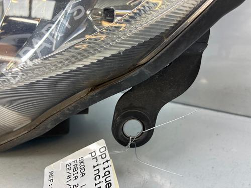 Left headlight SKODA FABIA II (542) 1.4 TDI | BP37678531C28 - Image 4