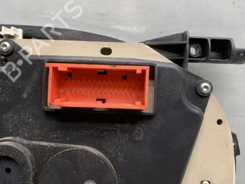 Used Instrument cluster RENAULT TRAFIC II Van (FL) 1.9 dCi 100 (FL0C) (101 hp) 19956023