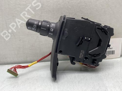 Switch RENAULT CLIO III (BR0/1, CR0/1) 1.5 dCi (C/BR0G, C/BR1G) 255405605R