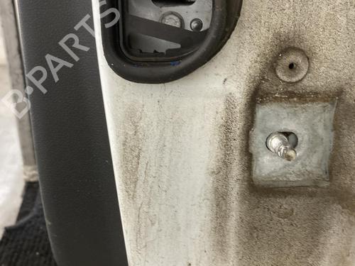 Used Left rear door Left rear door 27921219 27921219