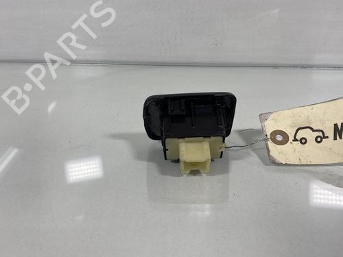 Used Right front window switch Right front window switch DACIA SANDERO II TCe 90 (B8M1, B8MA, B8AC) (90 hp) 20008259 20008259