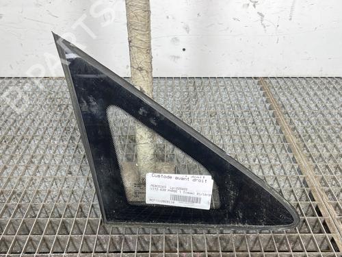 Højre foran trekantet rude MERCEDES-BENZ VITO / MIXTO Van (W639) [2003-2025]  30080213