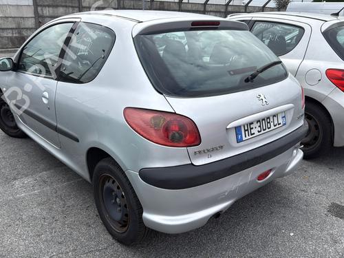 Right taillight PEUGEOT 206 Hatchback (2A/C) 1.4 HDi eco 70 | BP30887993C35