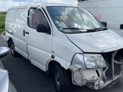 Front right lock TOYOTA HIACE IV Van (__H1_, __H2_) 2.5 D-4D (KLH12, KLH22) | BP19949327C97 