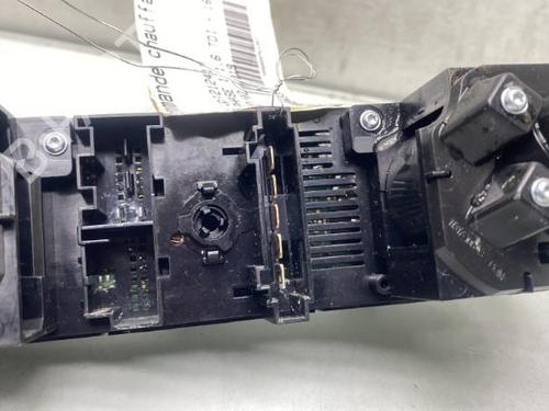 Used Climate control Climate control SEAT ARONA (KJ7, KJP) 1.6 TDI (115 hp) 19959684 19959684