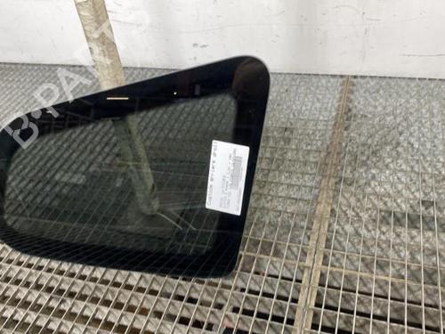 rear-right-quarter-glass-dacia-duster-hm_-13-tce-150-hmm3-833063508r-2017-21558657 main image