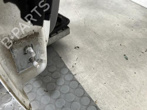 Right front door RENAULT CLIO III (BR0/1, CR0/1) 1.5 dCi (BR17, CR17) | BP29481890C3 