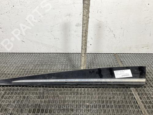Used Door moulding trim RENAULT CLIO IV (BH_) 1.2 16V (73 hp) 32063522
