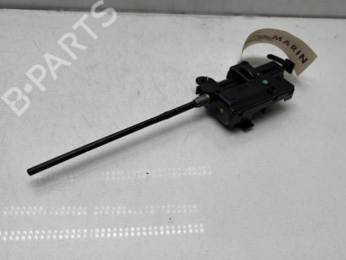 Used Fuel door actuator Fuel door actuator RENAULT CLIO IV (BH_) 0.9 TCe 90 (BHNF, BHMA, BHMH, BHJK, BHJR) (90 hp) 31641346 31641346