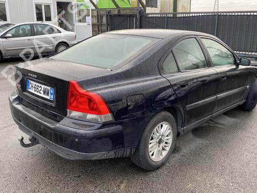 Left headlight VOLVO S60 I (384) 2.4 D | BP31880905C28