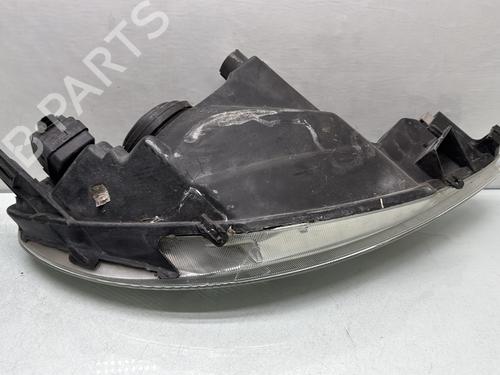 Left headlight PEUGEOT 206 Hatchback (2A/C) 2.0 HDI 90 | BP32263928C28 