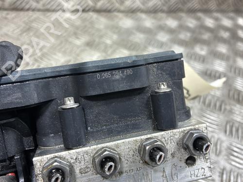 Used ABS pump ABS pump SEAT IBIZA V (KJ1, KJG) 1.6 TDI (95 hp) 33805121 33805121