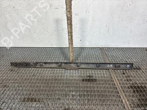 Dørlist Dørlist RENAULT CLIO III (BR0/1, CR0/1) 1.4 16V (98 hp) 37029071 37029071