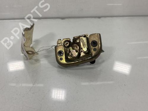 Højre bagtil lås Højre bagtil lås RENAULT 4 (112_) 1.0 (112C) (34 hp) 19982083 19982083