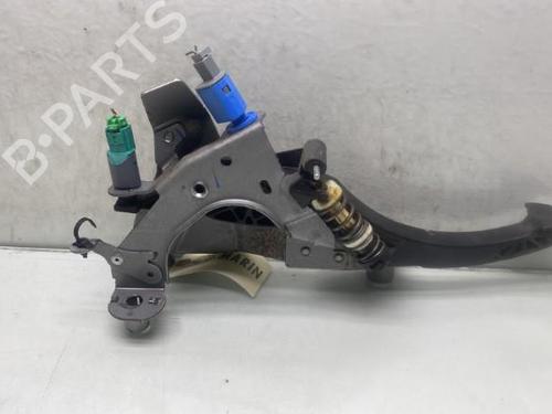 Clutch pedal RENAULT MEGANE III Grandtour (KZ0/1) 1.5 dCi (KZ09, KZ0D, KZ1G, KZ29, KZ14, KZ1W, KZ10, KZ1F,... | BP19991343I13 