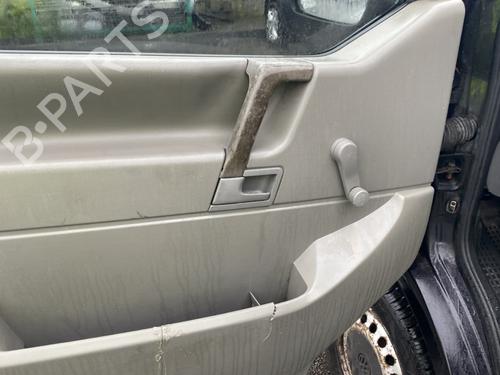 Front right door window VW TRANSPORTER T4 Van (70A, 70H, 7DA, 7DH) 2.5 TDI | BP31042812C19