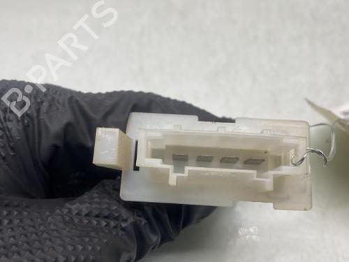 Used Heater resistor Heater resistor DACIA DUSTER (HS_) 1.5 dCi (HSMC) (107 hp) 19949725 19949725