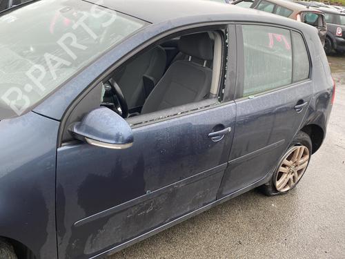 Right taillight VW GOLF V (1K1) 1.9 TDI | BP24585067C35 