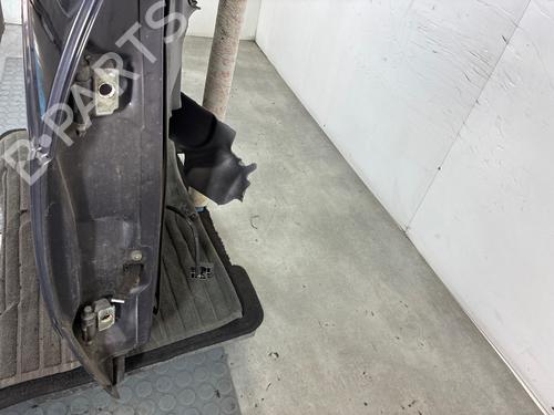 Dør højre bagtil Dør højre bagtil SAAB 900 II 2.5 -24 V6 (170 hp) 25331985 25331985
