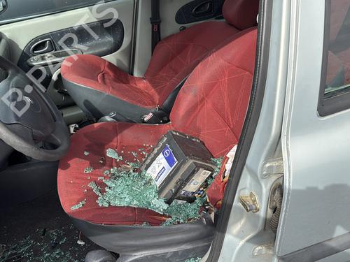 Rear left door window RENAULT CLIO II (BB_, CB_) 1.4 16V (B/CB0P, BB13) | BP29272166C20 