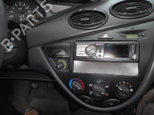 Left headlight FORD FOCUS I (DAW, DBW)  | BP19980049C28 