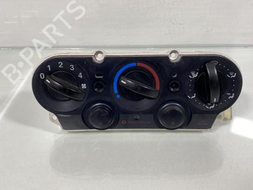 Used Climate control FORD FIESTA V (JH_, JD_) 1.3 (69 hp) 20035745