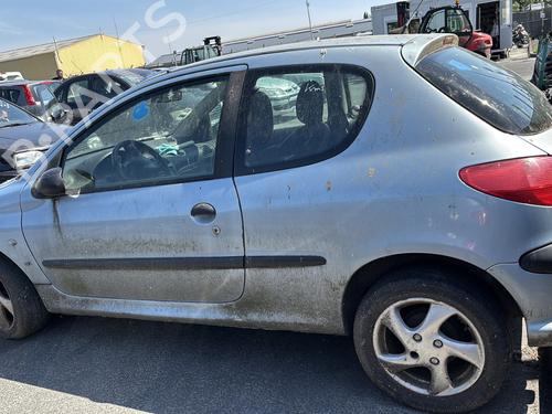 Left headlight PEUGEOT 206 Hatchback (2A/C) 2.0 HDI 90 | BP31646714C28 