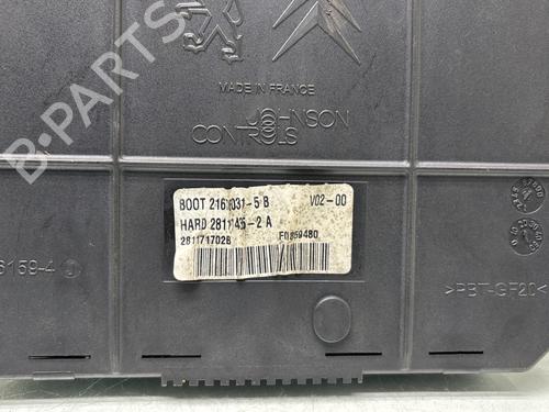 Fuse box CITROËN C5 II (RC_) 2.0 HDi (RCRHRH) | BP31883218E1