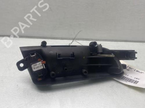 Used Front left interior door handle AUDI A3 (8P1) [2003-2013]  19959382
