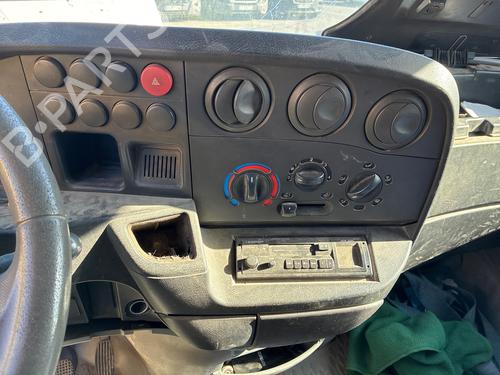 Right front indicator IVECO DAILY III Van 29 L 12 V (ALKA41A2, ALLA52A2, ALKA42A2) | BP38066671C33 - Image 24