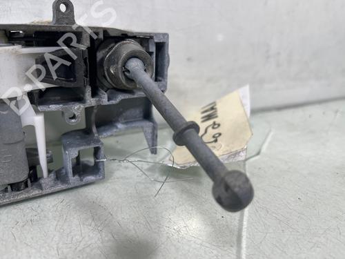 front-left-exterior-door-handle-peugeot-5008-0u_-0e_-2009-2010-2011-2012-2013-2014-2015-2016-2017-34242952 main image