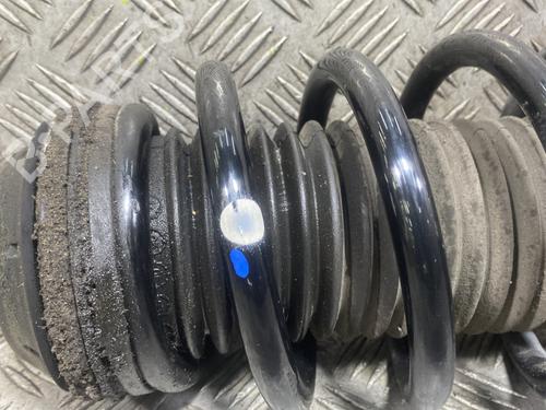 Used Right front shock absorber Right front shock absorber OPEL MERIVA B MPV (S10) 1.7 CDTI (75) (110 hp) 29706882 29706882