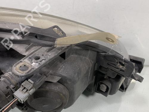 Left headlight RENAULT CLIO III (BR0/1, CR0/1) 1.5 dCi (BR17, CR17) | BP29939326C28 