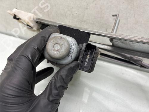 Rudehejsemekanisme Højre foran Rudehejsemekanisme Højre foran RENAULT MEGANE II (BM0/1_, CM0/1_) [2001-2012] 34243255 34243255