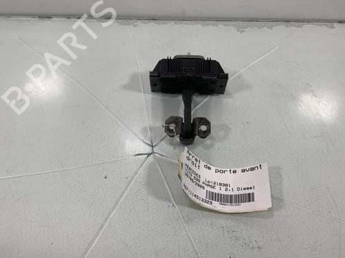 hingedoor-check-strap-mercedes-benz-vito-mixto-van-w639-2003-30719948 main image