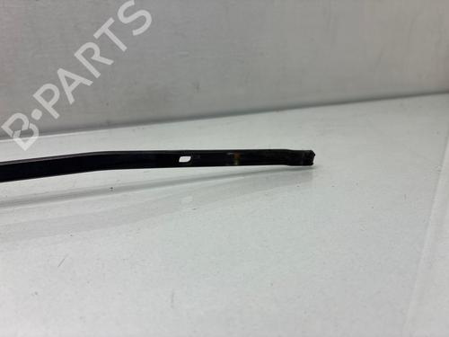 front-windshield-wiper-arm-renault-clio-iii-br01-cr01-2005-2006-2007-2008-2009-2010-2011-2012-2013-2014-37755645 main image