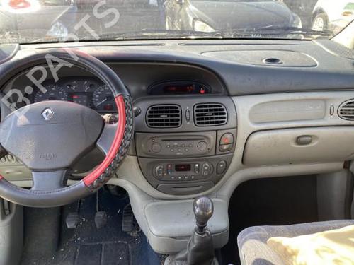 Lampa przednia lewa RENAULT SCÉNIC I MPV (JA0/1_, FA0_) 1.6 (JA00, JA16, JA15, JA19, JA1V, JA2B, JA2C, JA0B,... | BP22793706C28 