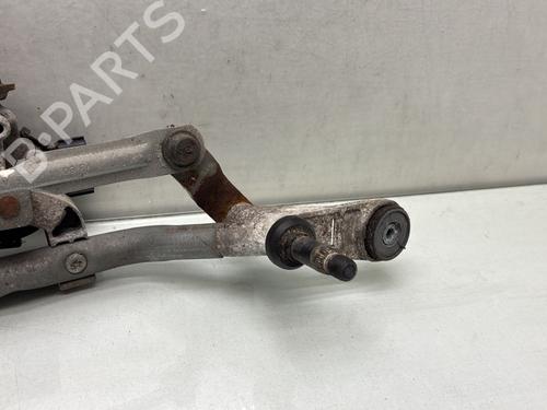 Used Front wiper motor Front wiper motor RENAULT CLIO IV Grandtour (KH_) 1.5 dCi 90 (KHN3, KHN4) (90 hp) 33830020 33830020