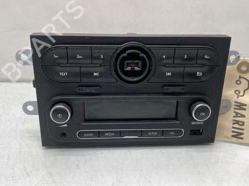 Used Radio RENAULT TWINGO III (BCM_, BCA_) 1.0 SCe 75 (73 hp) 31641214